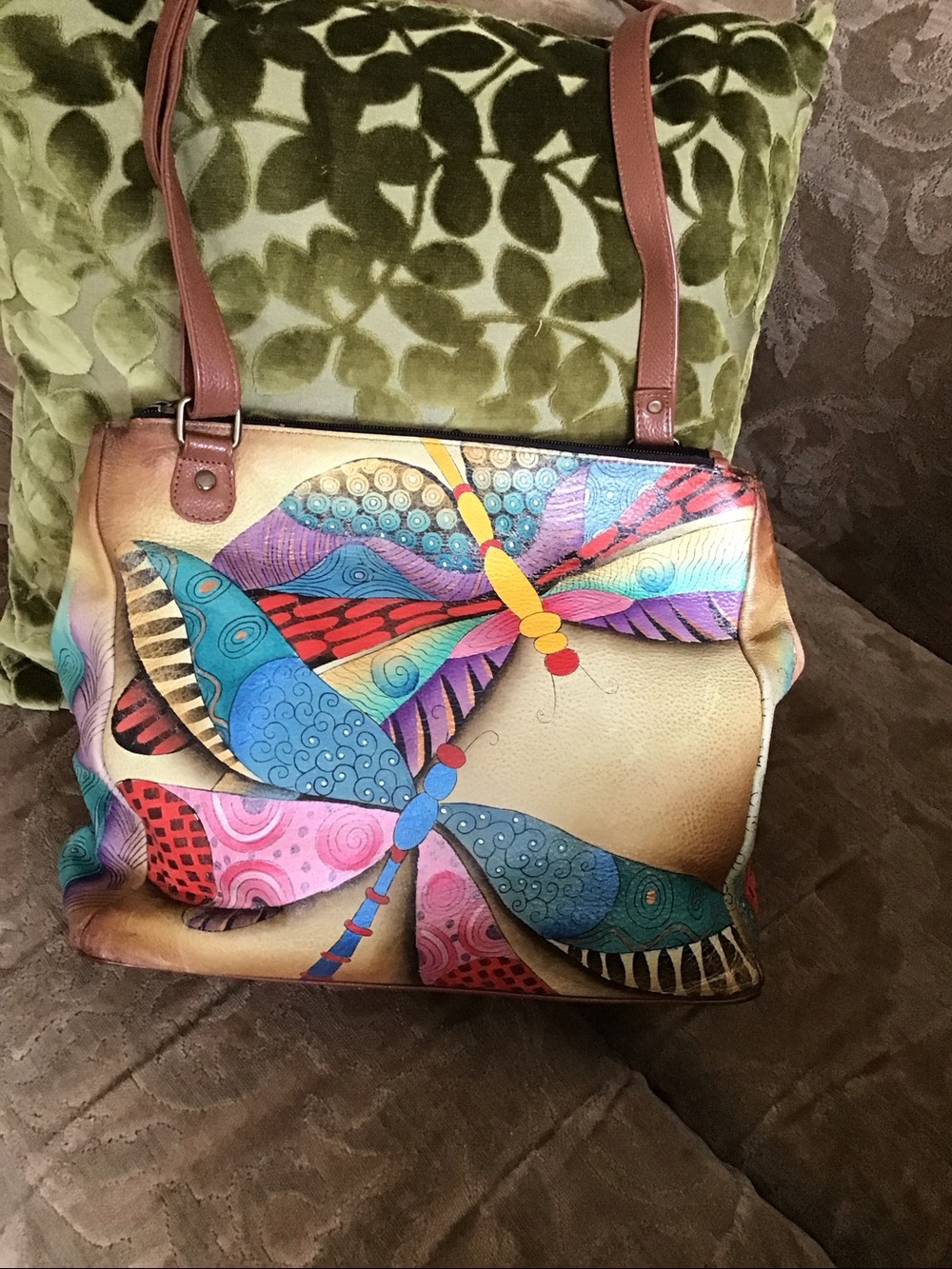 Large Anuschka Crossbody BagTons of Sections and Pockets